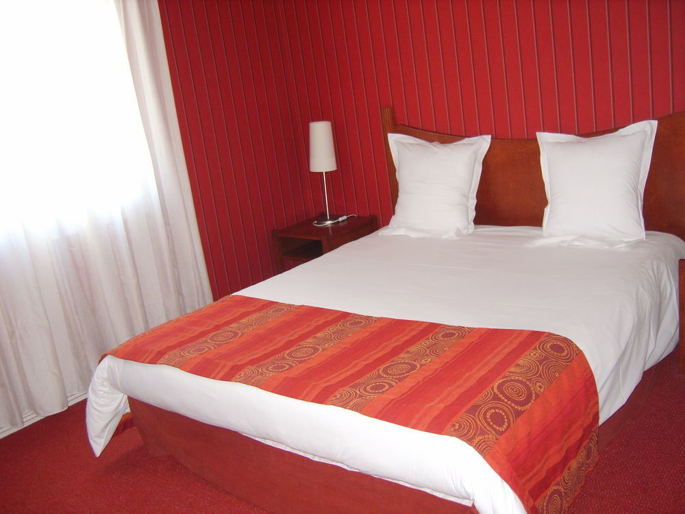Logis Hotel L'Escargotiere Dijon Sud - Chenôve المظهر الخارجي الصورة
